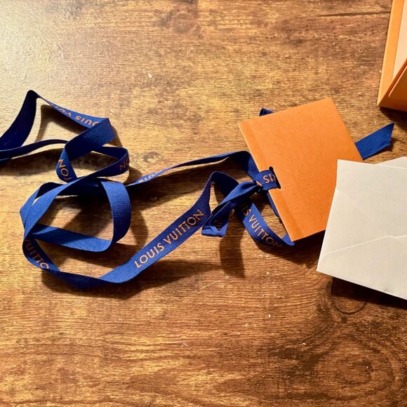 Louis Vuitton Jersey tote bag in Damier Ebene canvas with Bordeaux-colored - Picture 7 of 8